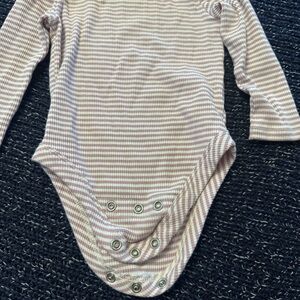 Quince Rose Pink Stripe Baby Bodysuit 9-12M Long Sleeve Organic Cotton